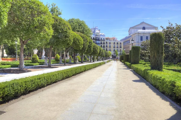 Madrid. Théâtre d'opéra sur la Plaza de Oriente — Photo