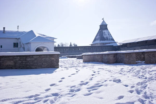 The ancient Kremlin in the city of Pskov — Stock Photo, Image