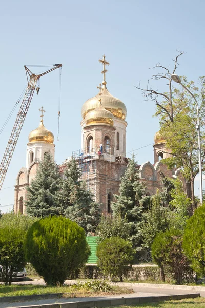 Mieście Pyatigorsk. Budowa świątyni — Zdjęcie stockowe