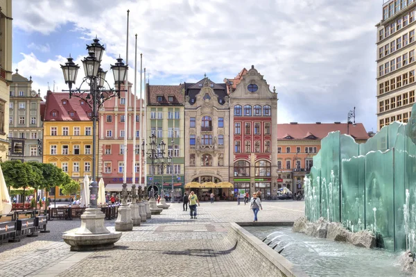 Wroclaw. Beautiful fountain in the Market Square — Stock Photo, Image