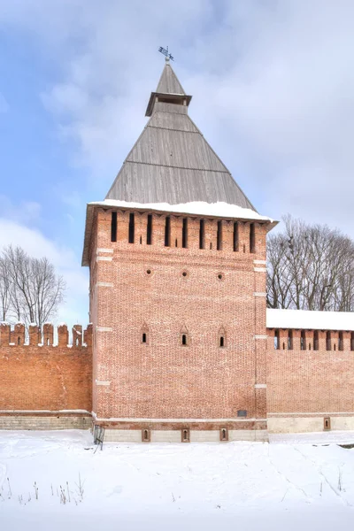 Smolensk. Le mur de la forteresse. Tour Kopytinskaya — Photo