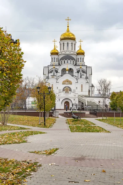 Реутов. Церковь Святой Троицы — стоковое фото