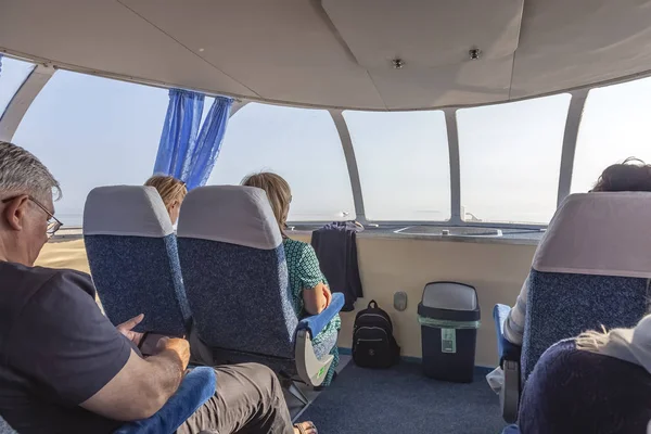 Passagerare i Meteor bärplansbåt — Stockfoto