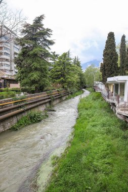 Yalta, Uchan-su ya da Vodopadnaya nehri.