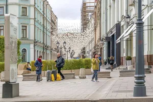 Mosca. Crocevia tra Petrovka e Stoleshnikov Lane — Foto Stock