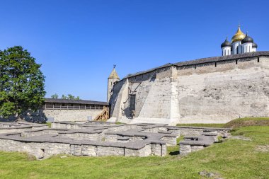 Pskov kentindeki antik Kremlin (Krom)