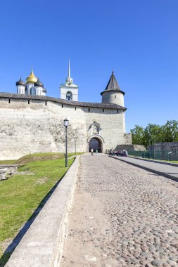 Pskov kentindeki antik Kremlin (Krom)