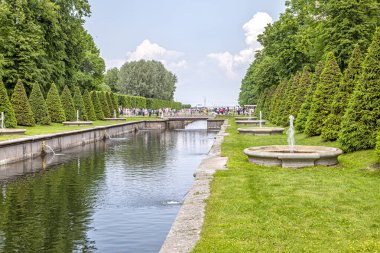 Peterhof. Deniz Kanalı