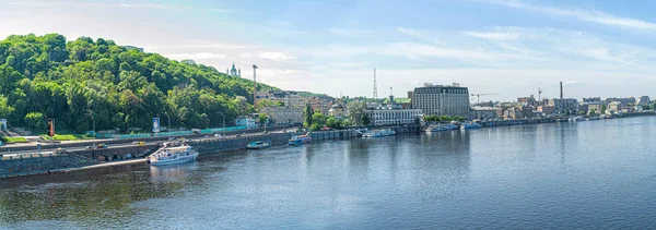 Panorama över floden Dnepr. Stad Kiev — Stockfoto