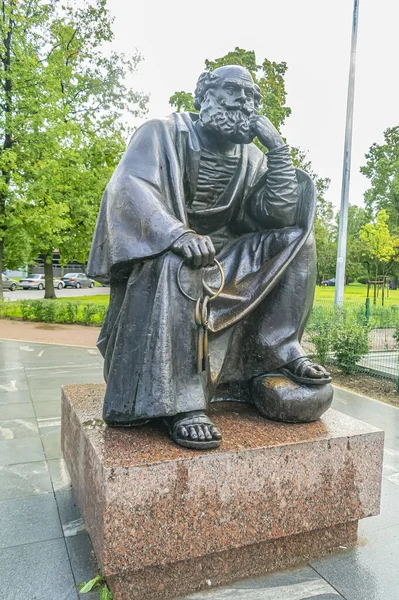 St. petersburg. Skulptur St. Peter — Stockfoto