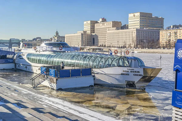 Flottillenschiff Radisson Royal — Stockfoto