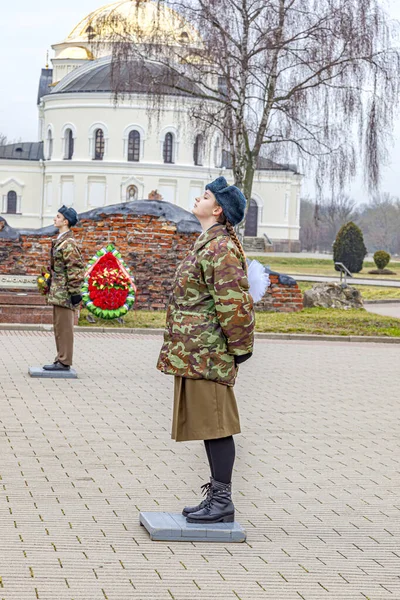 Brest Republic Belarus March 2020 Schoolchildren Guard Honor Memory Watch — Stock Photo, Image