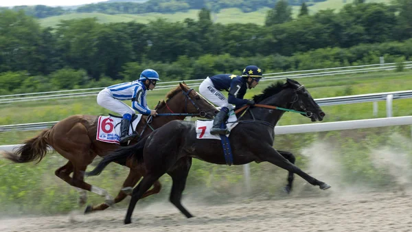 Corrida de cavalos em Pyatigorsk — Fotografia de Stock