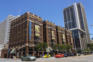 Bahar gününde sokakları San Diego şehir içinde 