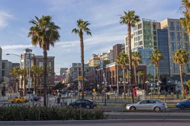 Bahar gününde sokakları San Diego şehir içinde