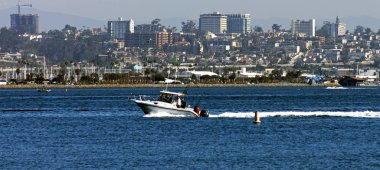 San Diego manzarası Yelkenliler, Amerika ile.
