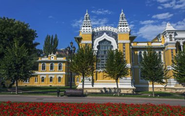 Ana Narzan Hamam eski bina.