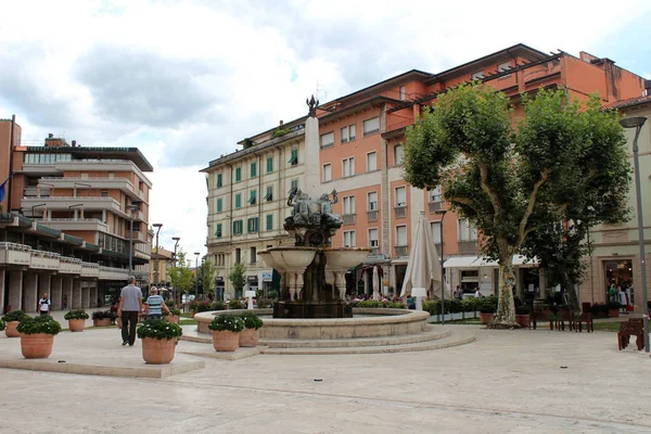 Guidotti Fountain in Montecatini Terme — Stock Fotó