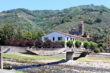 Şehir Manzaralı Pescia, İtalya