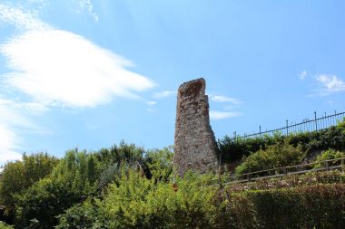 Bir Desenzano del Garda şehir manzaralı