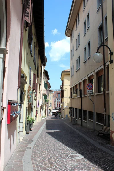 Vista de la ciudad de Desenzano del Garda —  Fotos de Stock