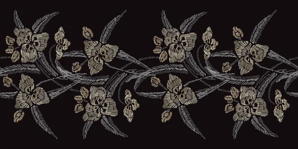 Stickerei florales nahtloses Muster — Stockvektor