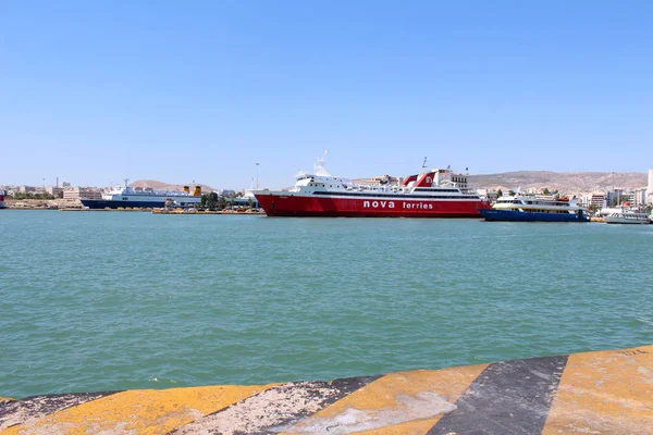 Porto de Pireu, Attica, Grécia — Fotografia de Stock