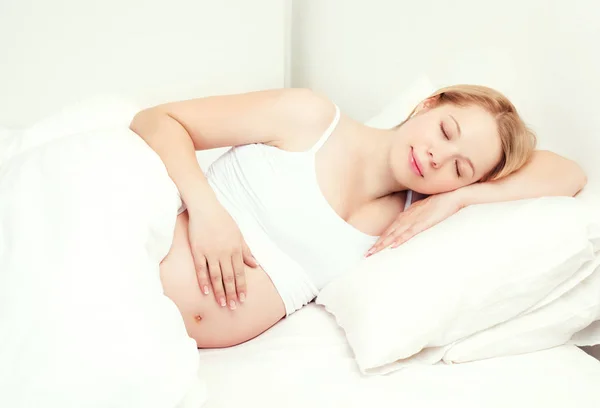 Dormir mujer embarazada — Foto de Stock