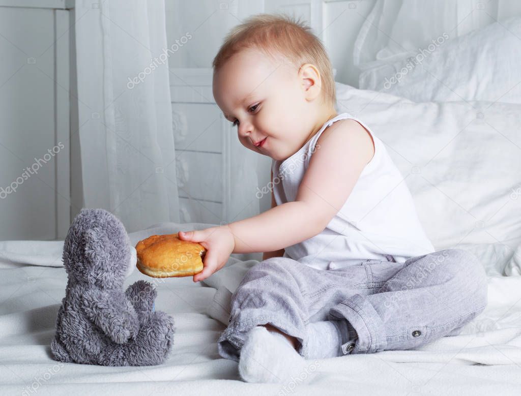 baby with a bun