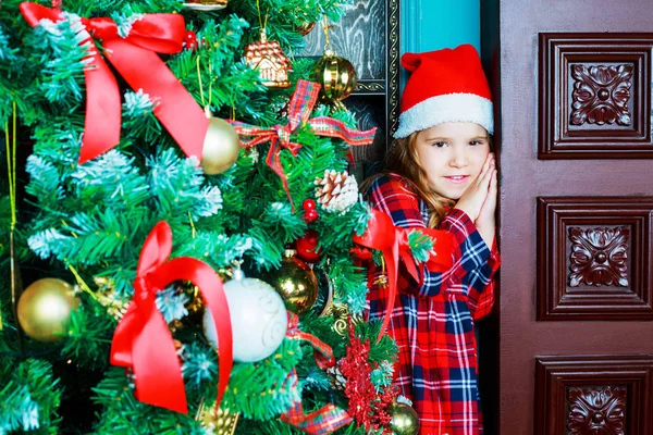 Chica en Navidad — Foto de Stock