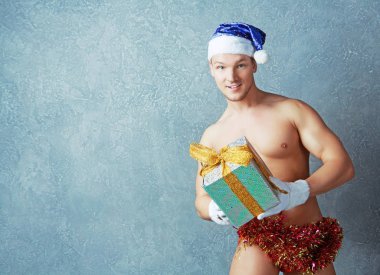 Noel hediyesi olan adam