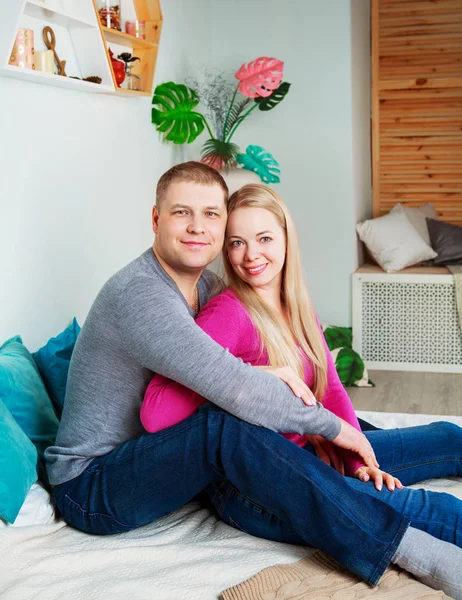 Couple  at home — Stock Photo, Image