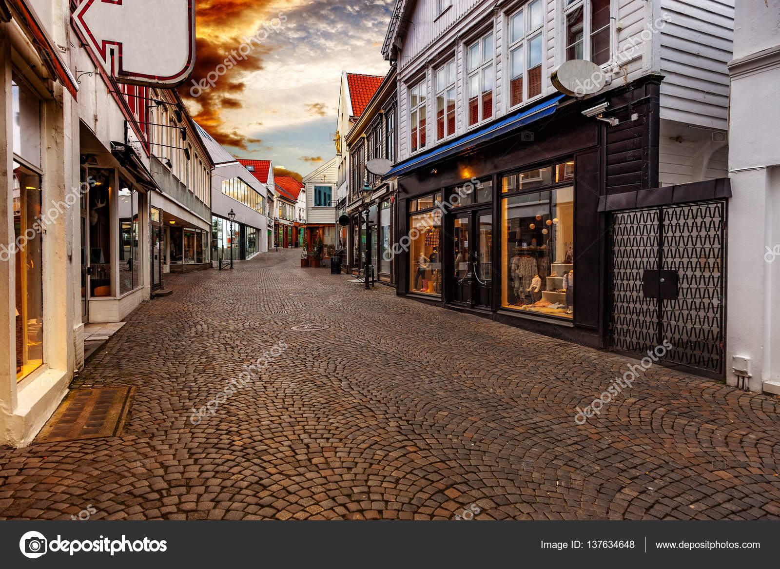 Shopping Street In Stavanger Stock Photo C Nightman1965 137634648