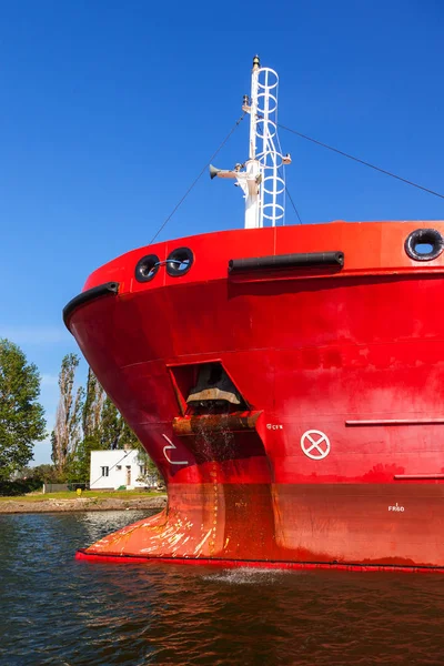 Bow anchor on ship — Stock Photo, Image