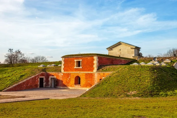 Stadtmauern in Samosc — Stockfoto