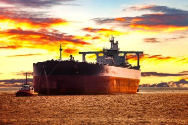 tanker ve römorkör