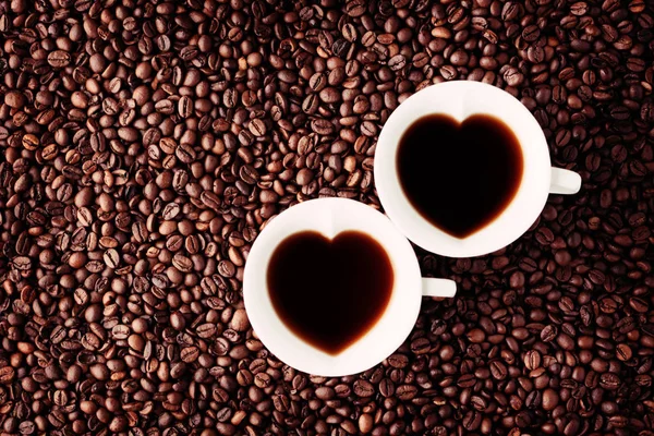 Tazze di caffè a forma di cuore — Foto Stock