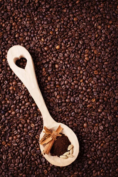 Káva pozadí s lžící — Stock fotografie