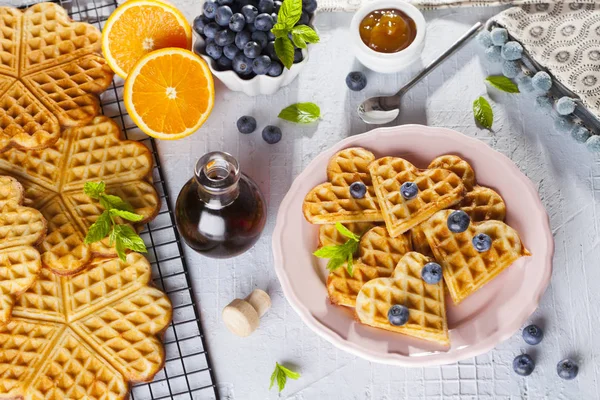 Homemade waffles with fruits — Stock Photo, Image