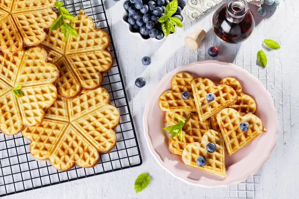 Homemade waffles with fruits — Stock Photo, Image
