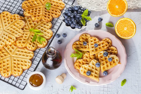 Homemade waffles with fruits — Stock Photo, Image