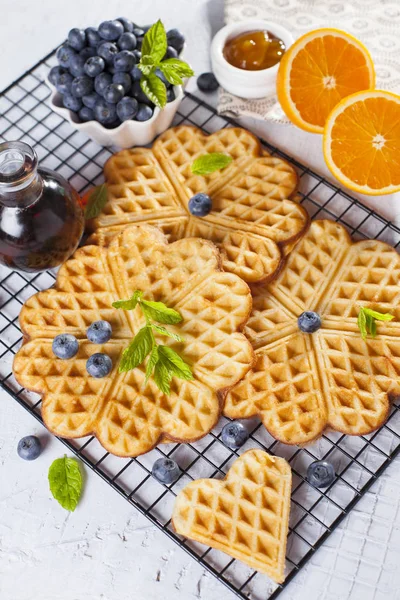 Homemade waffles with fruits — Stock Photo, Image