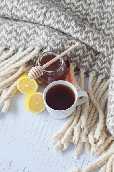 Τσάι με λεμόνι και μέλι — Φωτογραφία Αρχείου