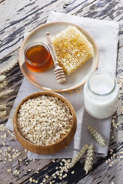 Haver met melk en honing — Stockfoto