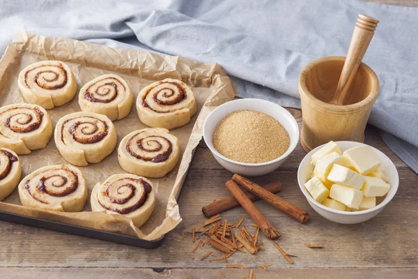 Homemade delicious cinnamon rolls — Stock Photo, Image