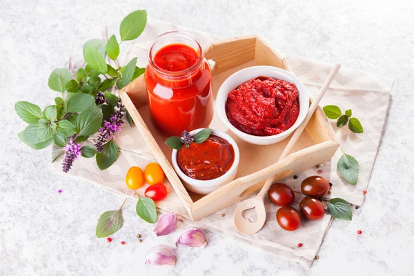 Homemade  tomato preserves — Stock Photo, Image