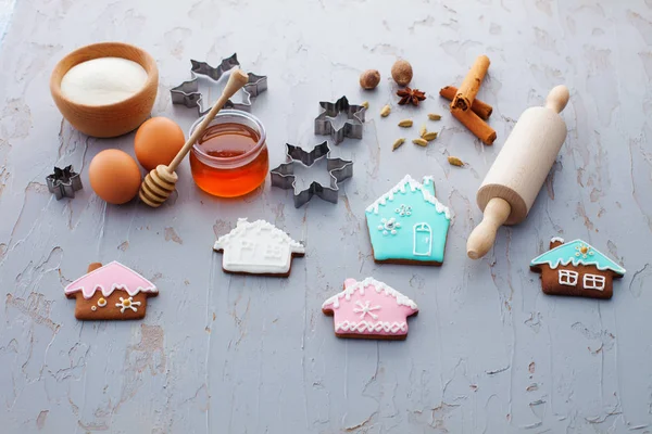 Ingredienser för bakning pepparkakor — Stockfoto