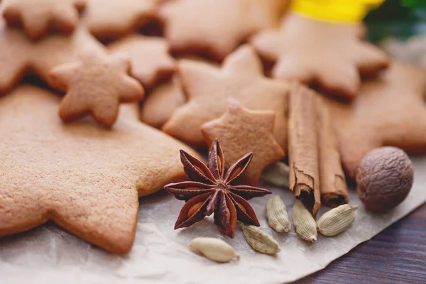 Pão de gengibre de cozimento de Natal mel — Fotografia de Stock