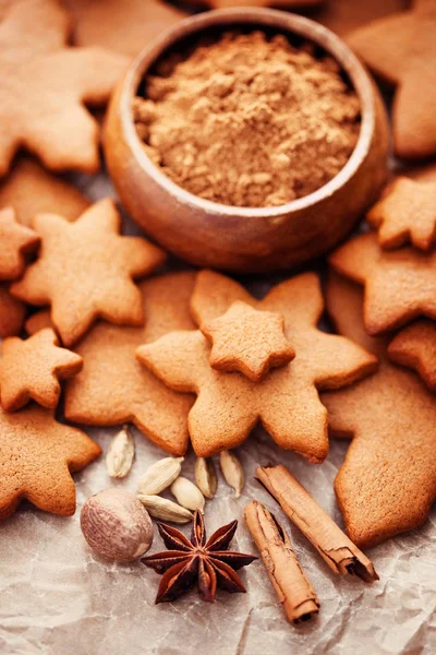 Especiarias Tigela Com Pão Gengibre Natal Paus Canela — Fotografia de Stock