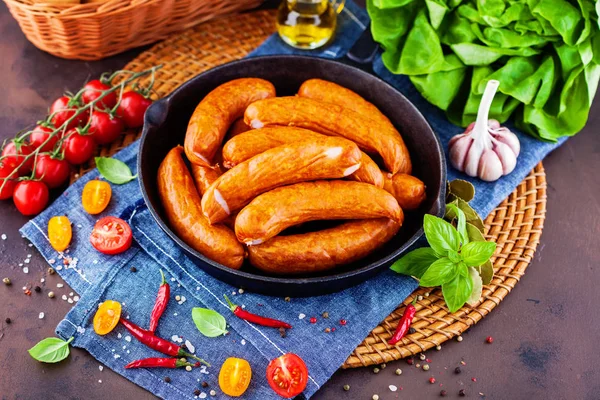 Lots Bbq Sausages Vegetables Table Food Drink — Stock Photo, Image